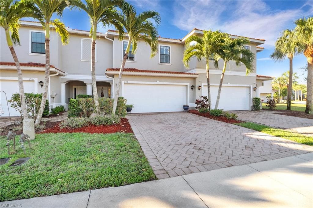 15357 Summit Place Cir 260, Naples, FL 34119-3