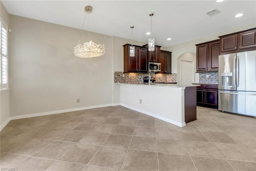 15357 Summit Place Cir 260, Naples, FL 34119-8