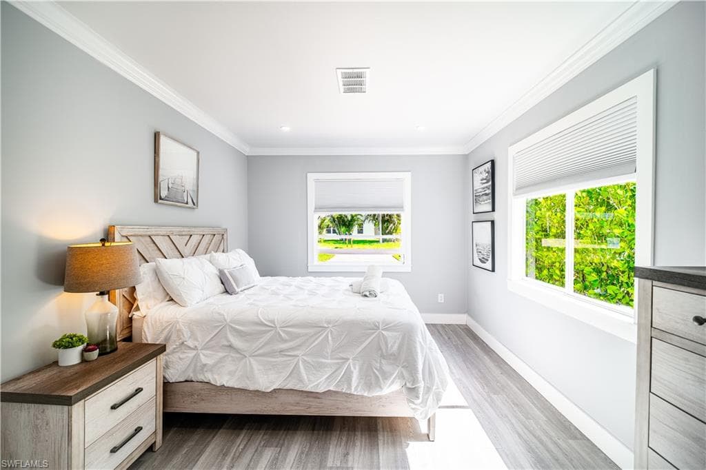 778 98th Ave N, Naples, FL 34108-15