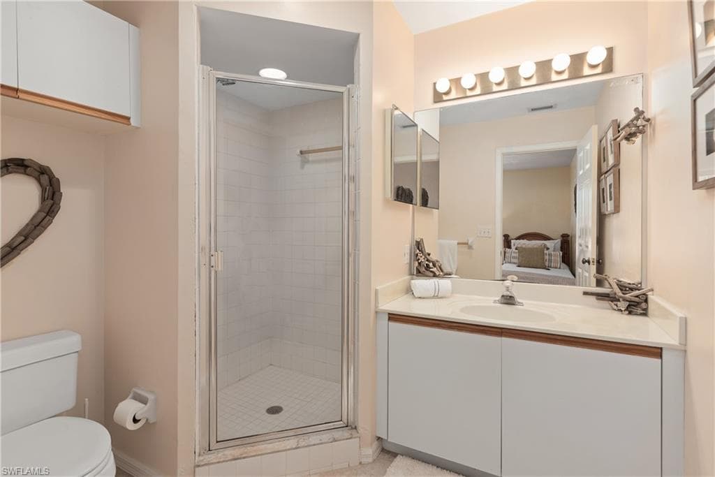 4718 Via Carmen, Naples, FL 34105-20