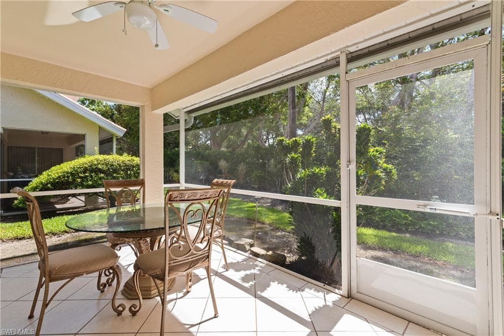 4718 Via Carmen, Naples, FL 34105-21