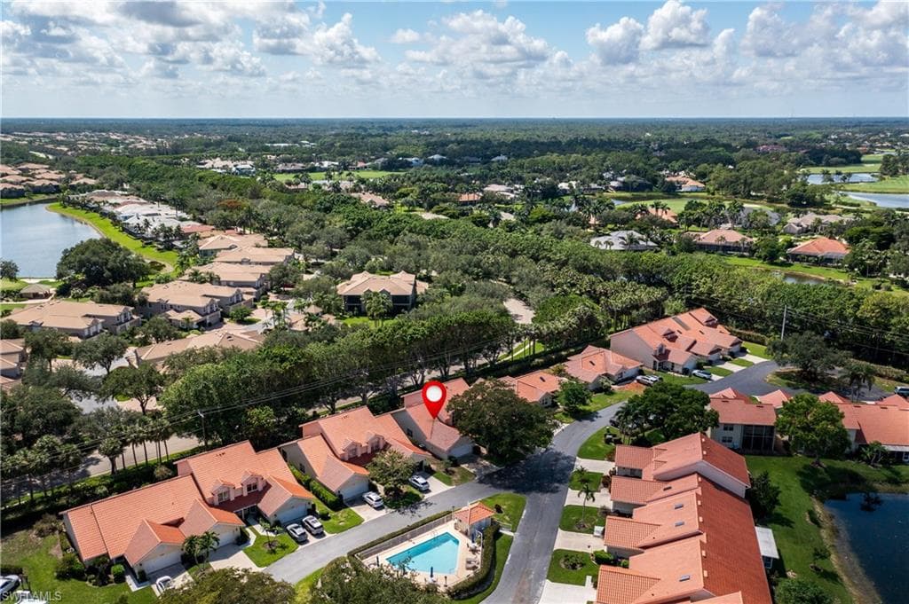 4718 Via Carmen, Naples, FL 34105-27