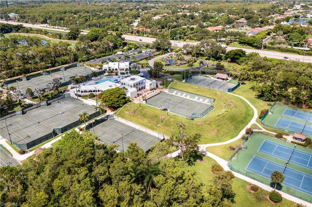 4718 Via Carmen, Naples, FL 34105-31