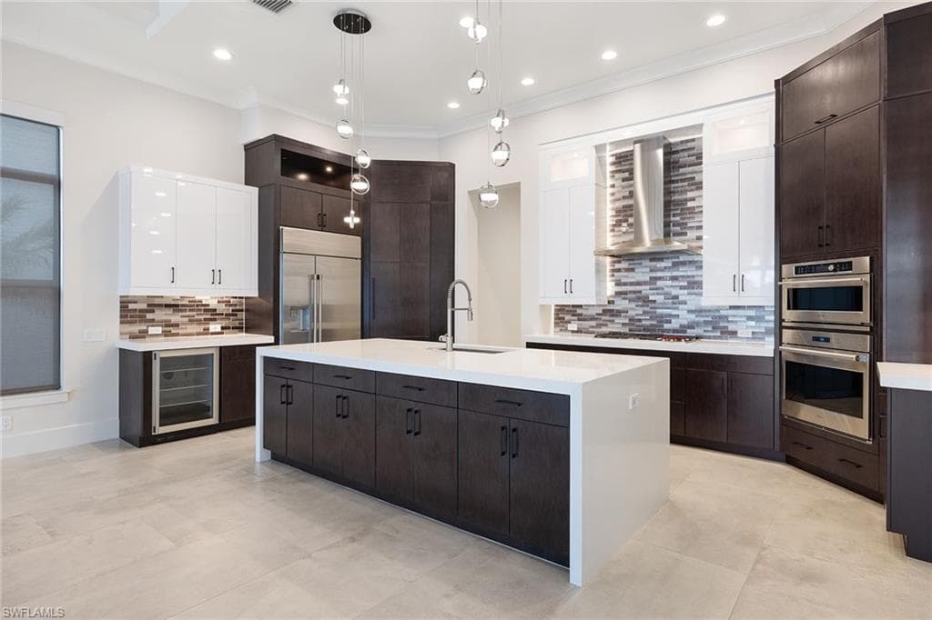 10630 Via Torino Way, Miromar Lakes, FL 33913-7