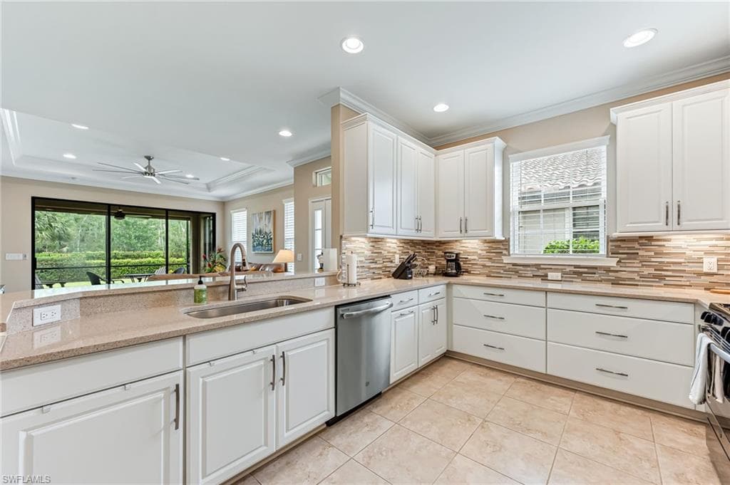 8257 Lucello Ter W, Naples, FL 34114-10