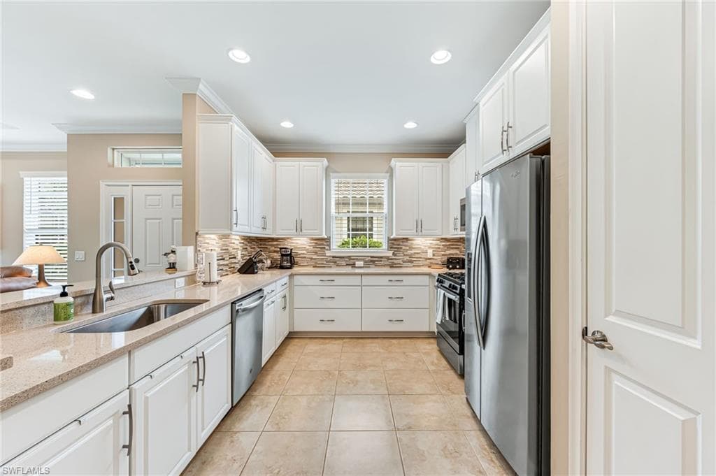 8257 Lucello Ter W, Naples, FL 34114-2