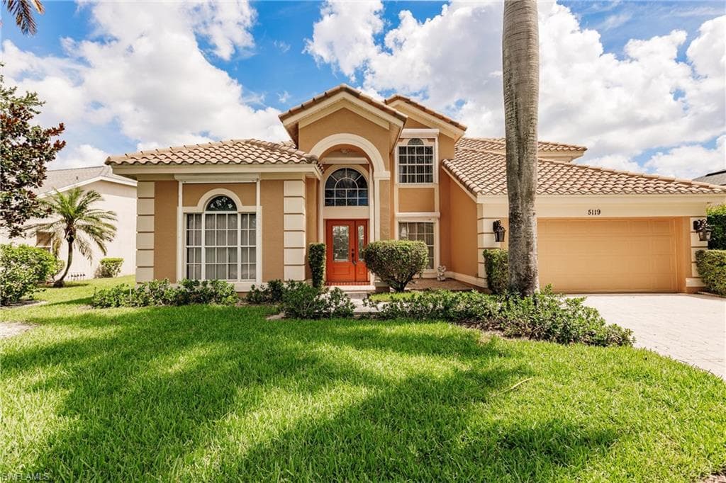 5119 Harrogate Ct, Naples, FL 34112-1