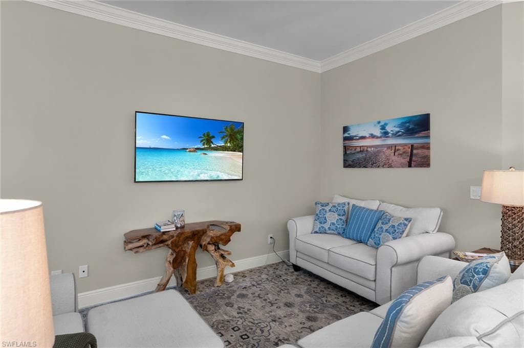 5040 Yacht Harbor Cir 6, Naples, FL 34112-17