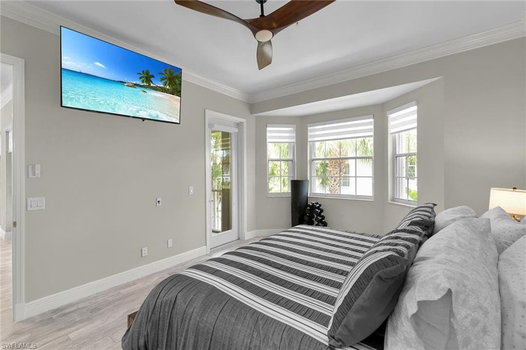 5040 Yacht Harbor Cir 6, Naples, FL 34112-19