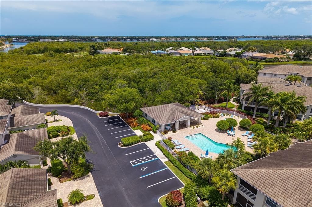 5040 Yacht Harbor Cir 6, Naples, FL 34112-32
