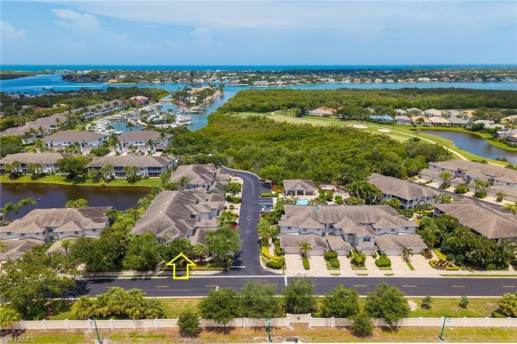 5040 Yacht Harbor Cir 6, Naples, FL 34112-40