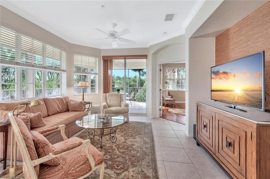 4844 Hampshire Ct 201, Naples, FL 34112-12