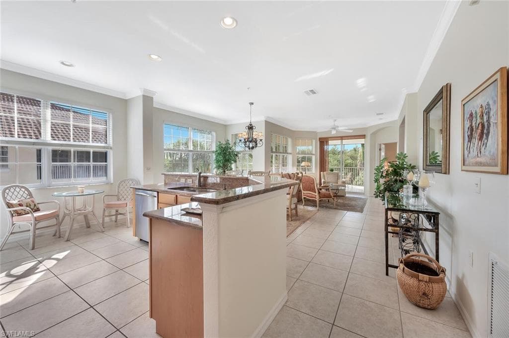 4844 Hampshire Ct 201, Naples, FL 34112-23