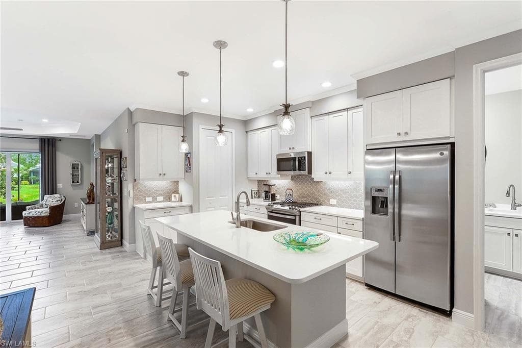 2238 Marquesa Cir, Naples, FL 34112-18