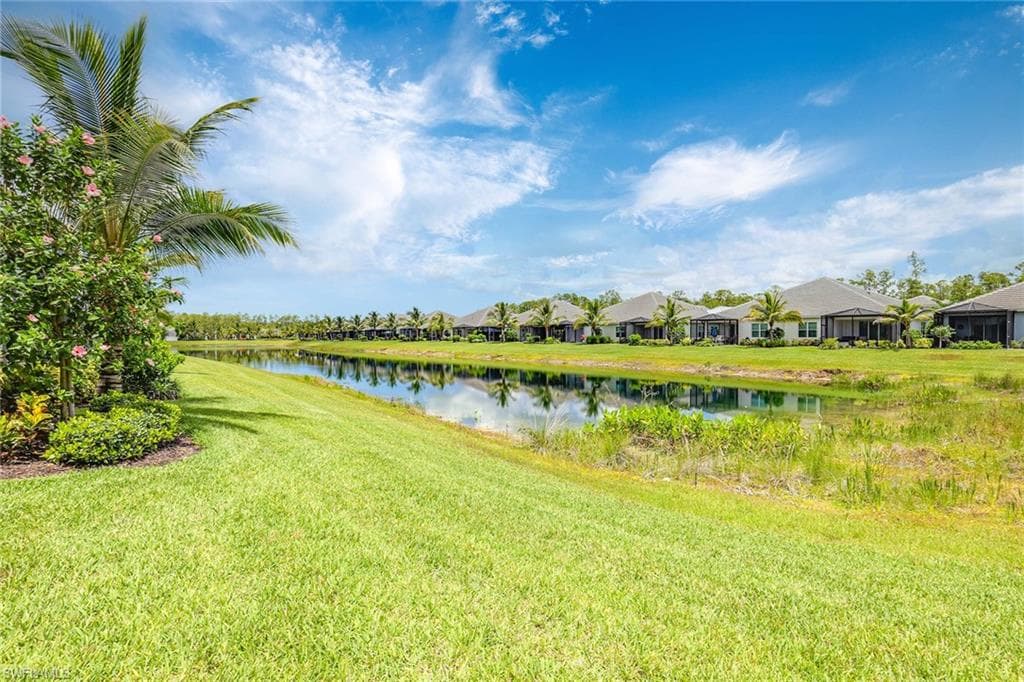 2238 Marquesa Cir, Naples, FL 34112-37