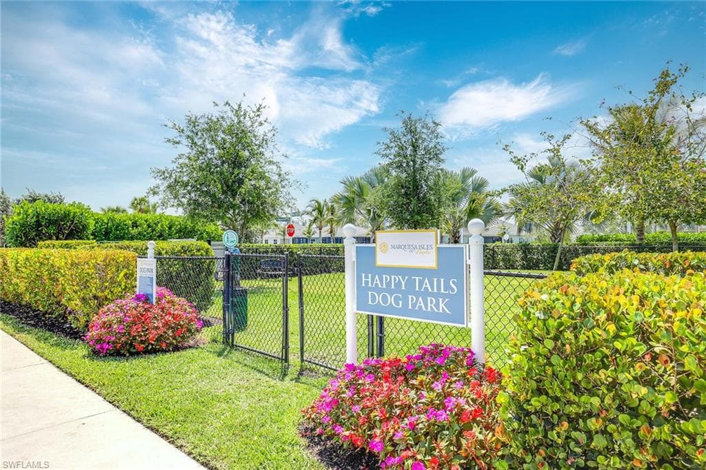 2238 Marquesa Cir, Naples, FL 34112-38