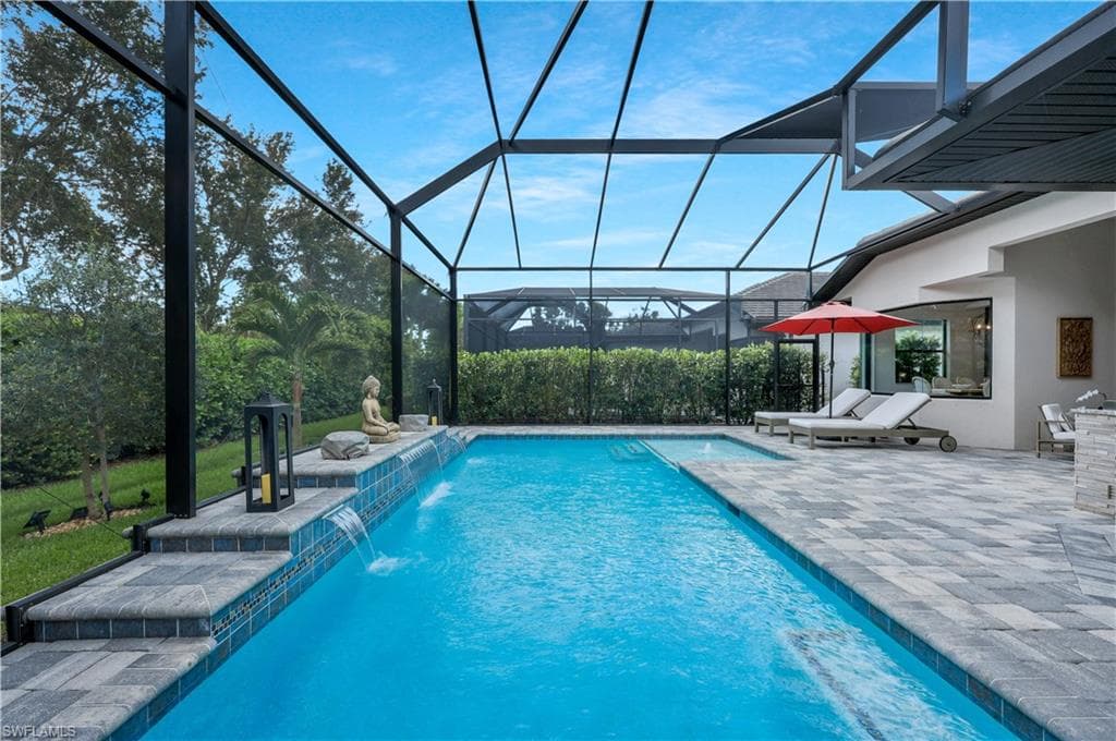 10082 Palazzo Dr, Naples, FL 34119-14