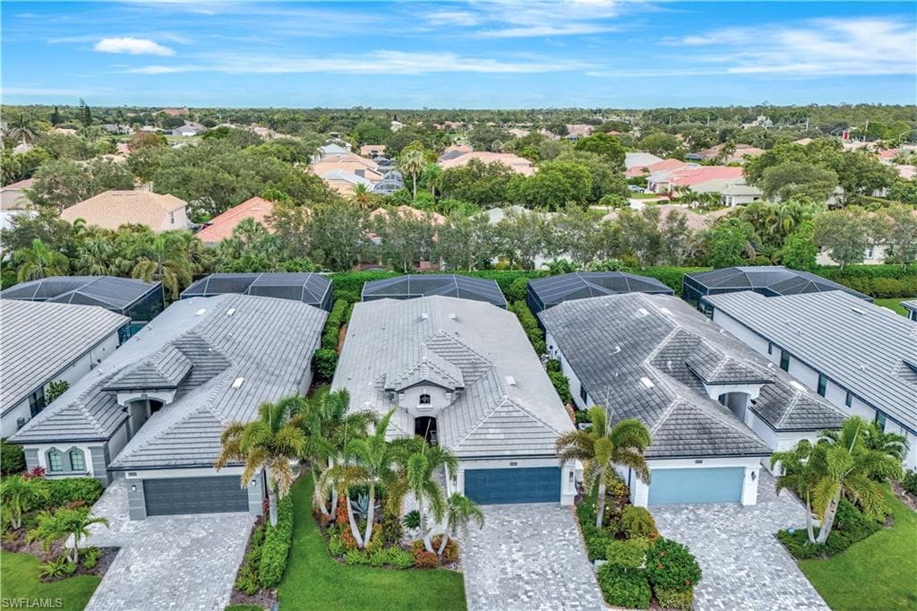 10082 Palazzo Dr, Naples, FL 34119-30