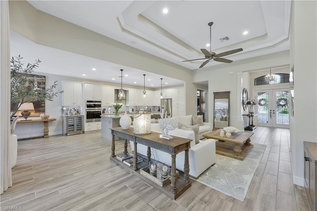 10082 Palazzo Dr, Naples, FL 34119-6