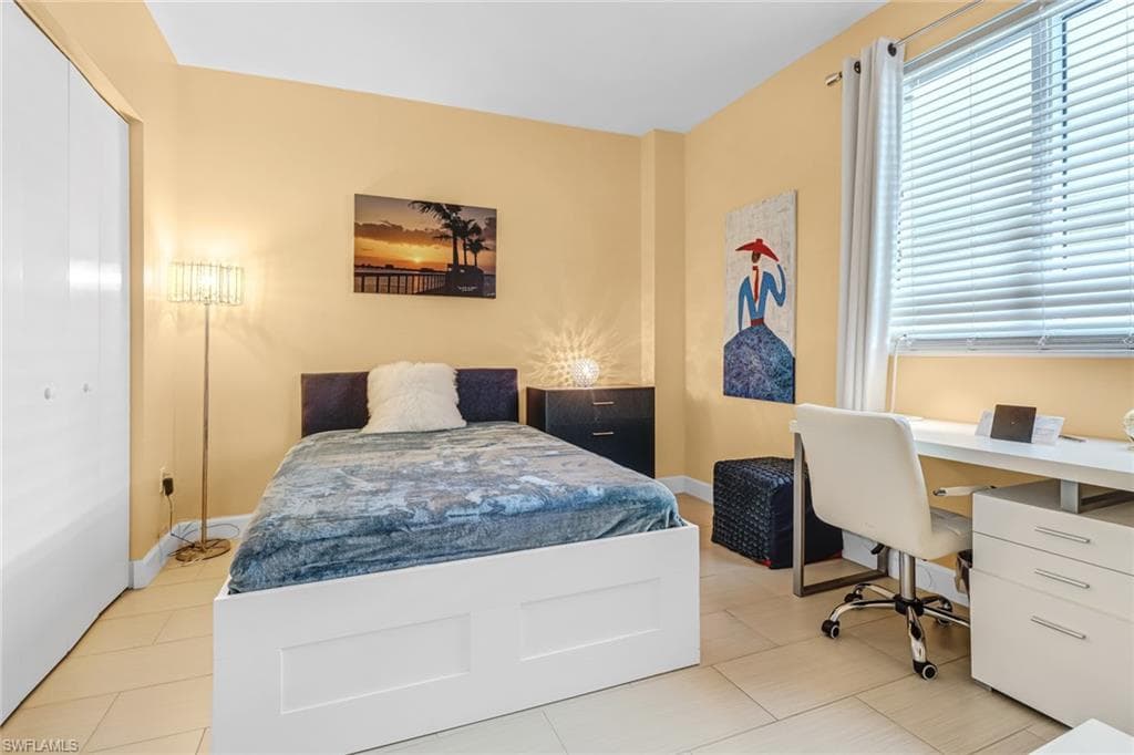 3000 Oasis Grand Blvd 2205, Fort Myers, FL 33916-23