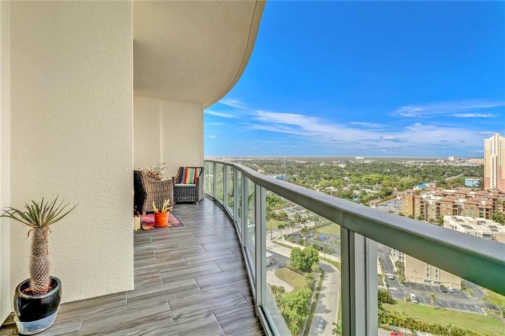 3000 Oasis Grand Blvd 2205, Fort Myers, FL 33916-5