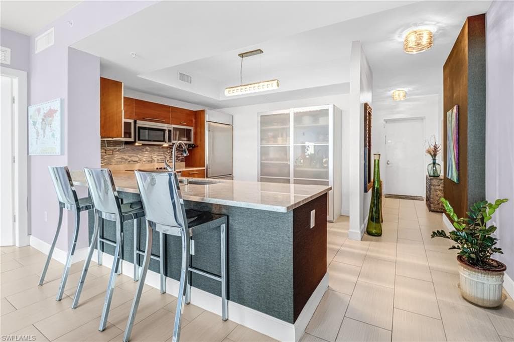 3000 Oasis Grand Blvd 2205, Fort Myers, FL 33916-8