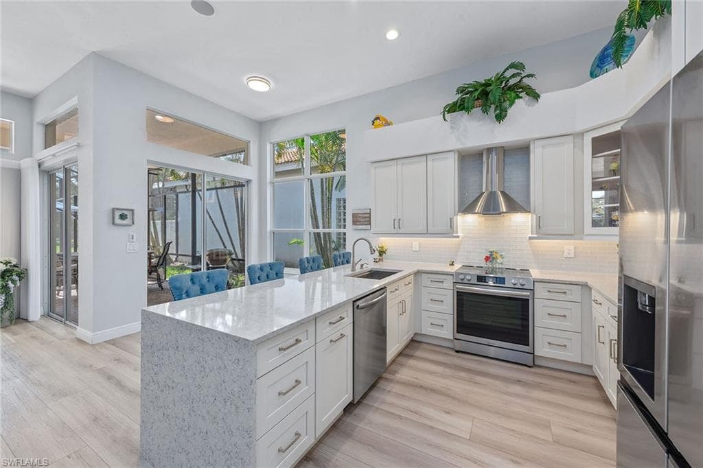 8556 Pepper Tree Way, Naples, FL 34114-10