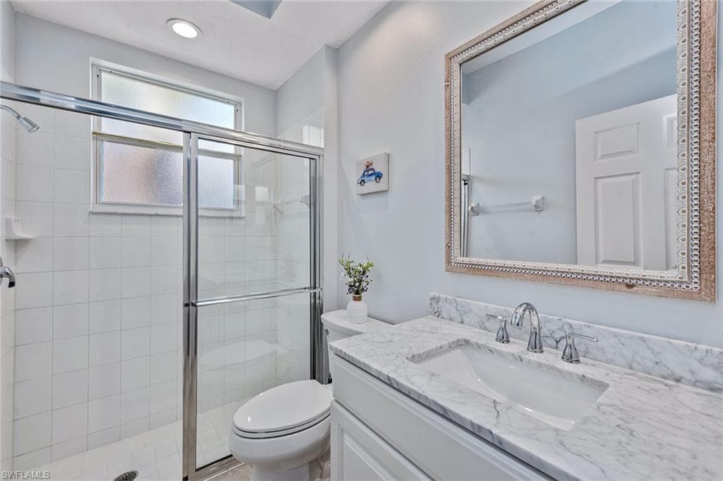 8556 Pepper Tree Way, Naples, FL 34114-20