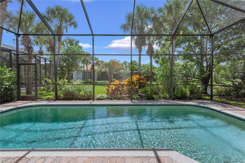 8556 Pepper Tree Way, Naples, FL 34114-4