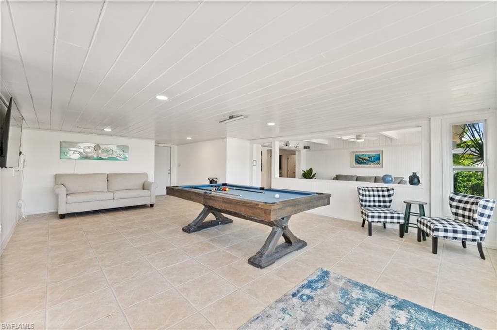 5475 Avenida Pescadora, Fort Myers Beach, FL 33931-17