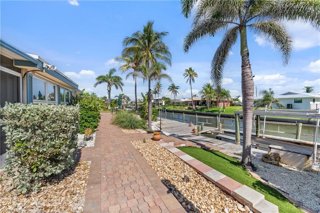 5475 Avenida Pescadora, Fort Myers Beach, FL 33931-31