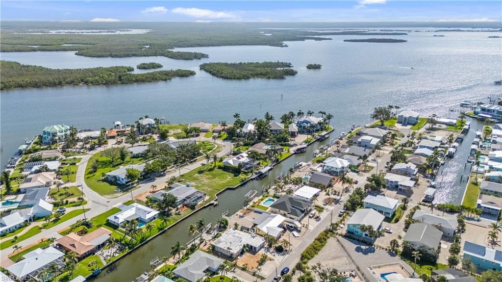 5475 Avenida Pescadora, Fort Myers Beach, FL 33931-38