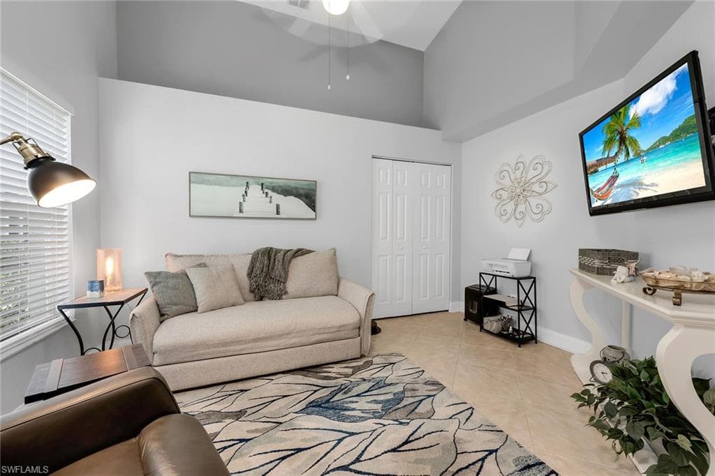 1724 Royal Cir 901, Naples, FL 34112-10