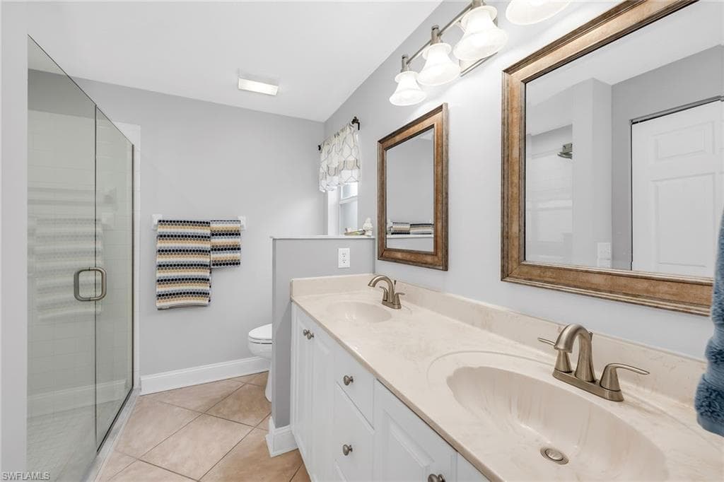 1724 Royal Cir 901, Naples, FL 34112-21