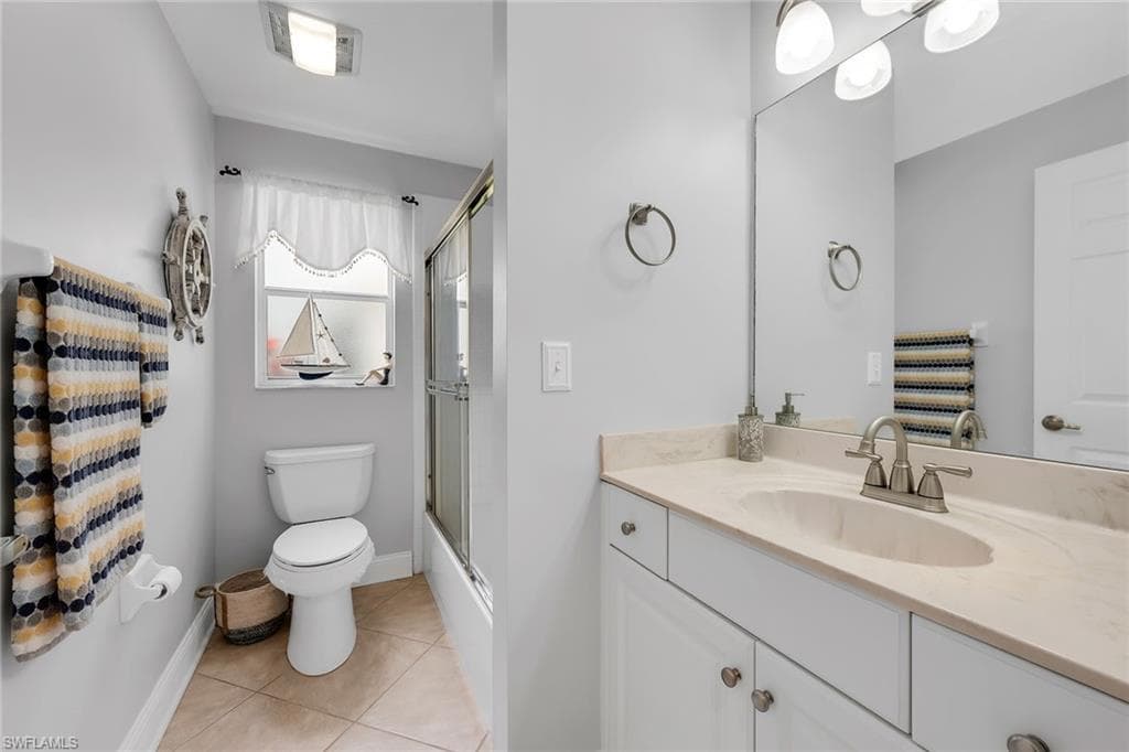 1724 Royal Cir 901, Naples, FL 34112-23