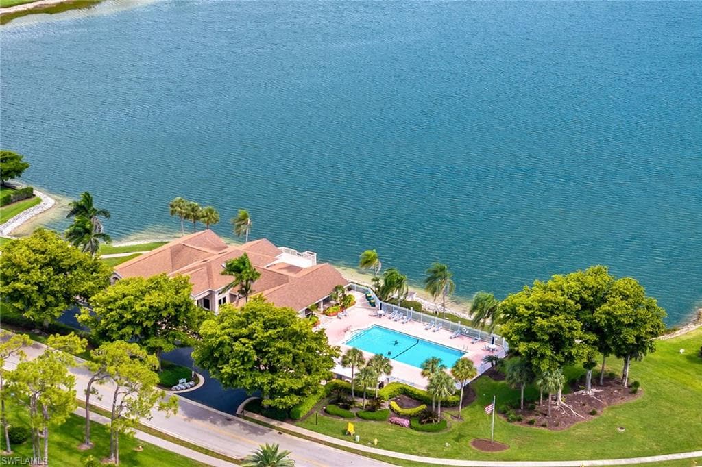 1724 Royal Cir 901, Naples, FL 34112-39