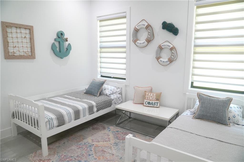 209 35th Ave NW, Naples, FL 34120-27