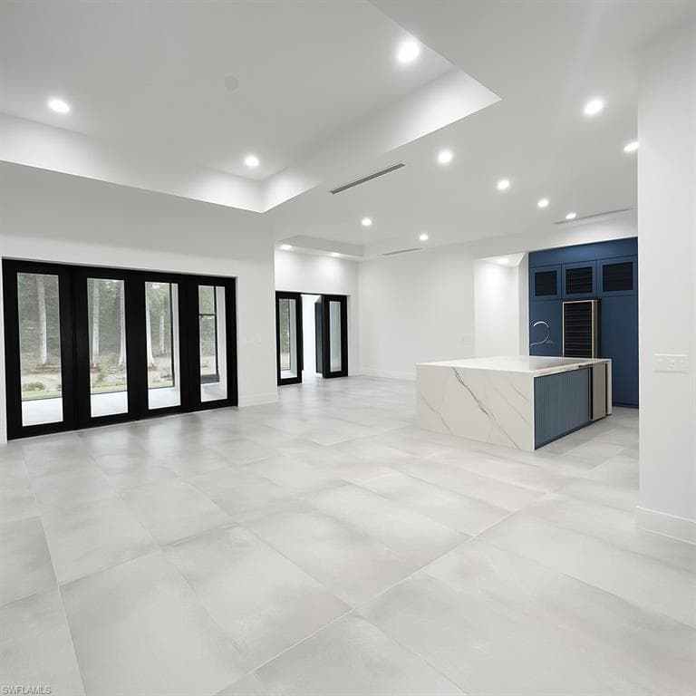 209 35th Ave NW, Naples, FL 34120-49