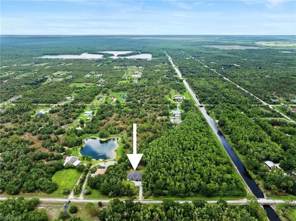209 35th Ave NW, Naples, FL 34120-51