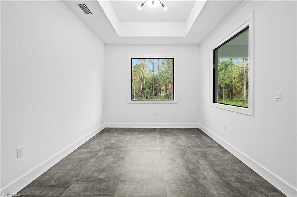3324 27th Ave NE, Naples, FL 34120-14