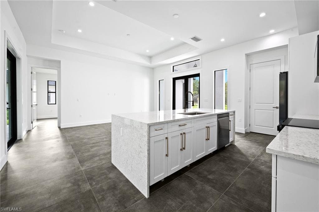 3324 27th Ave NE, Naples, FL 34120-26