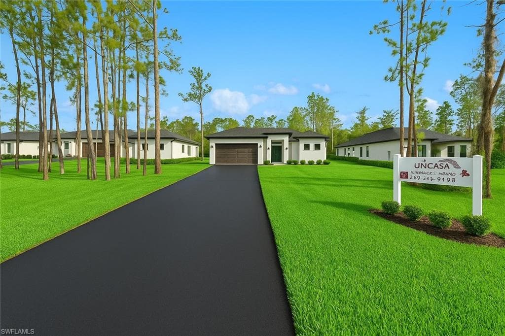 3324 27th Ave NE, Naples, FL 34120-3