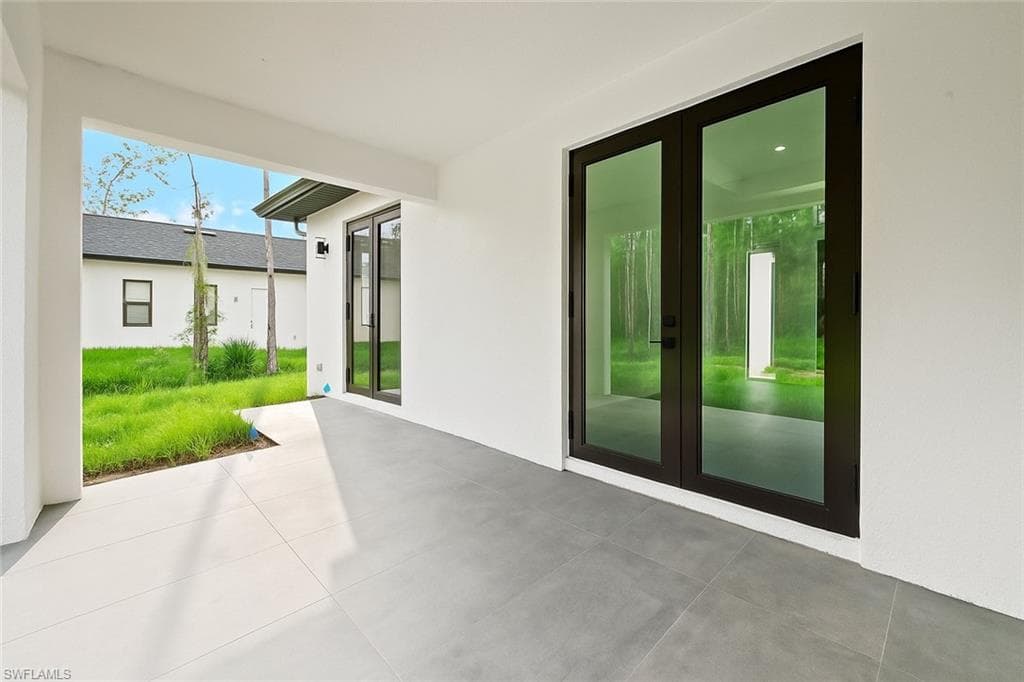 3324 27th Ave NE, Naples, FL 34120-47