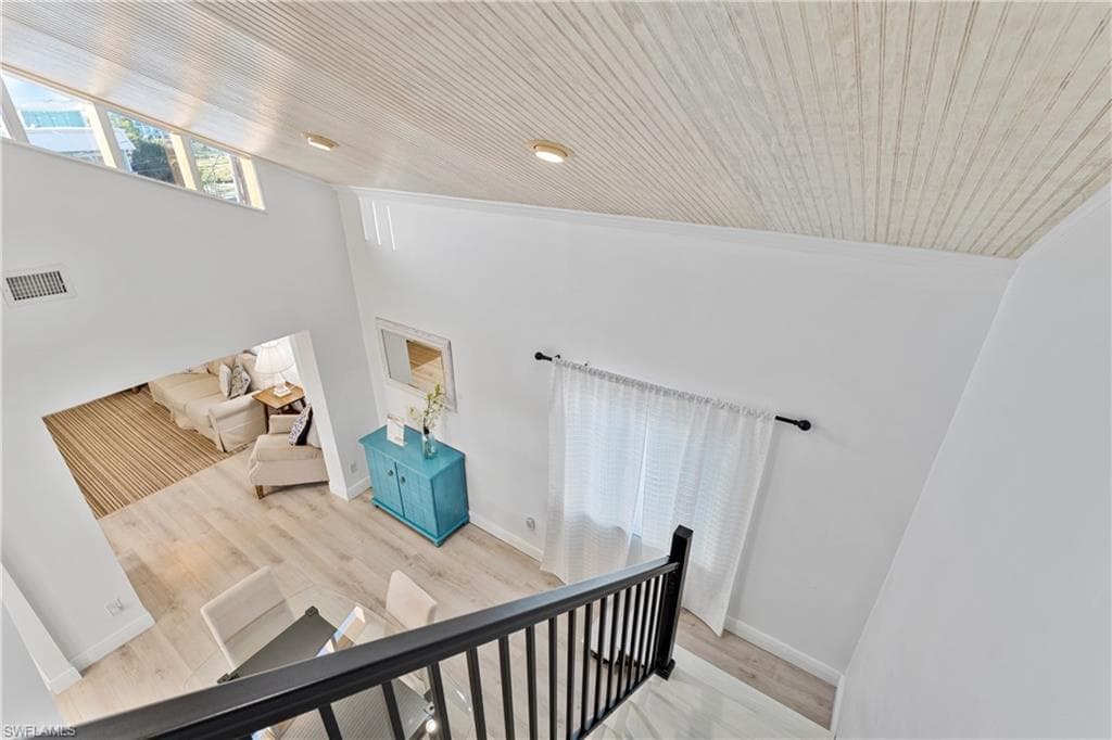 111 Bahia Via, Fort Myers Beach, FL 33931-24
