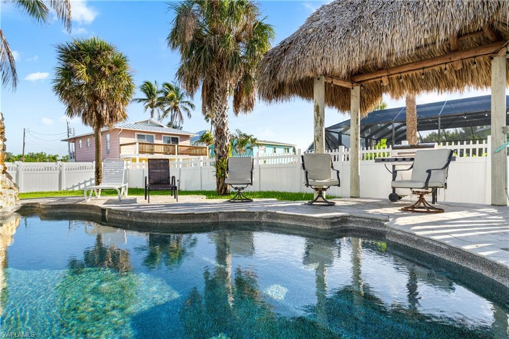 111 Bahia Via, Fort Myers Beach, FL 33931-28