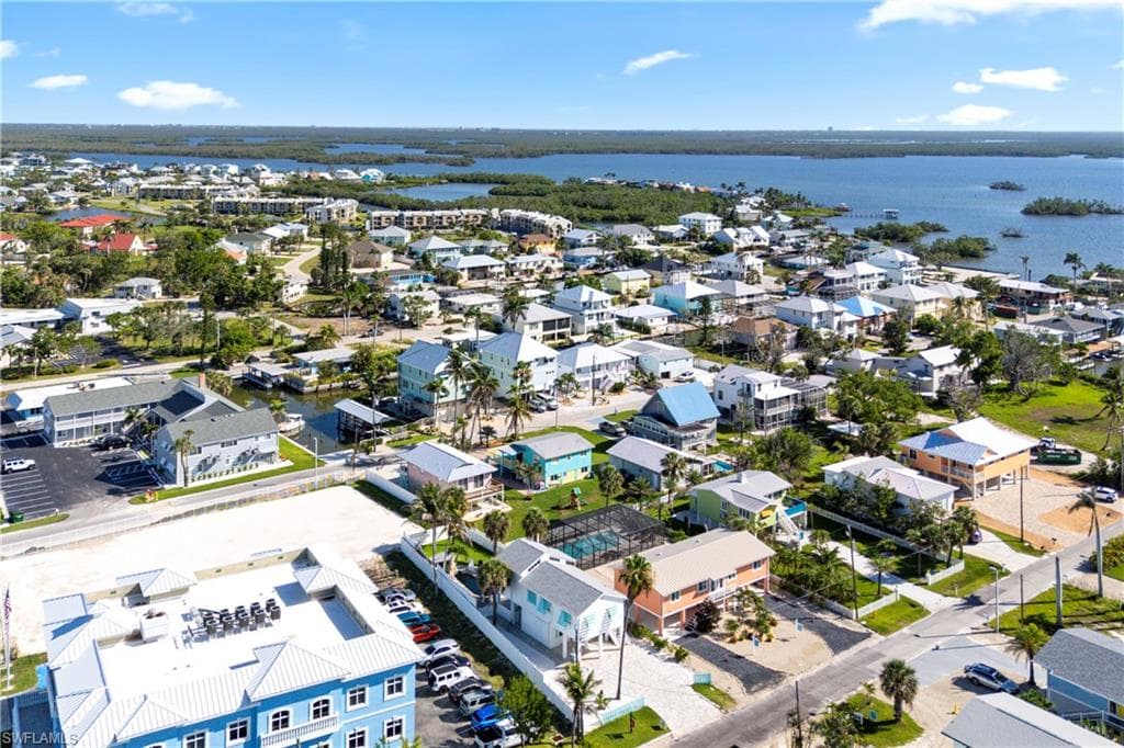111 Bahia Via, Fort Myers Beach, FL 33931-35