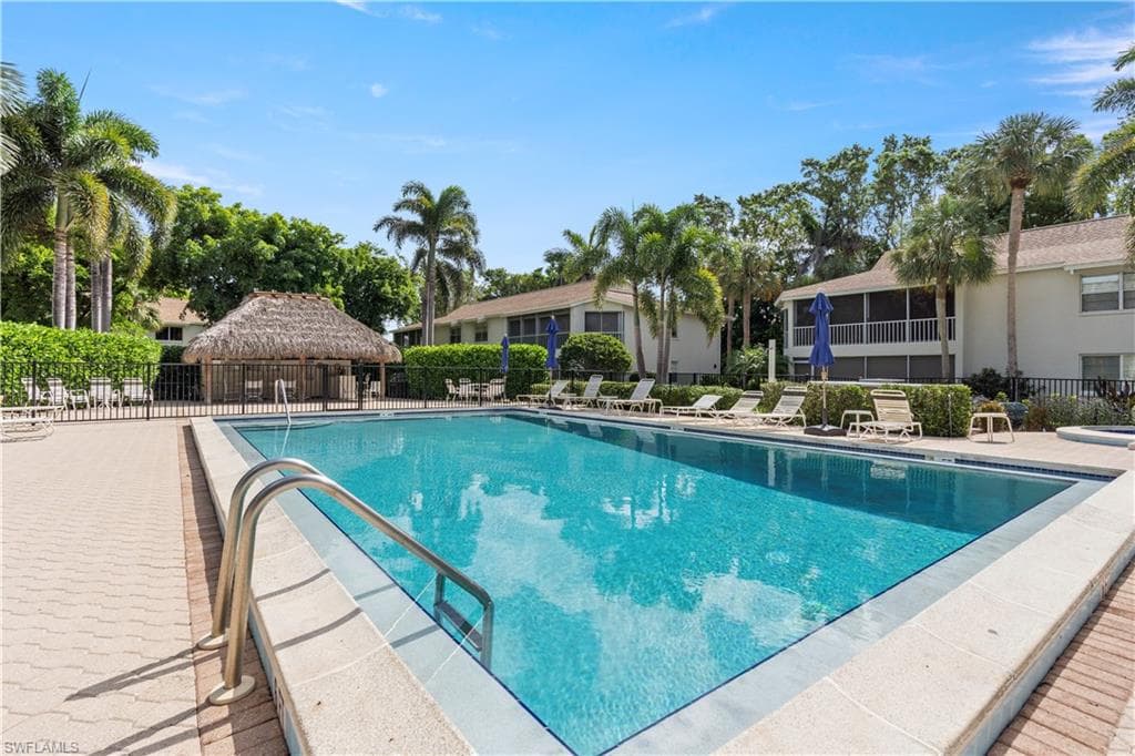 3200 Binnacle Dr C1, Naples, FL 34103-26