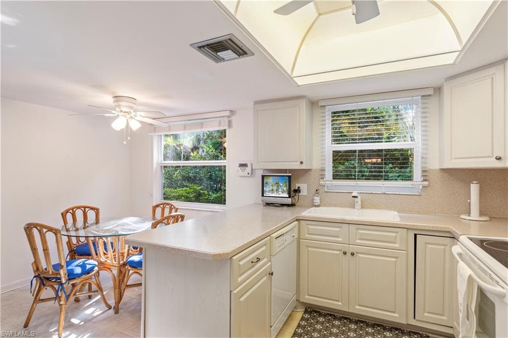 3200 Binnacle Dr C1, Naples, FL 34103-7