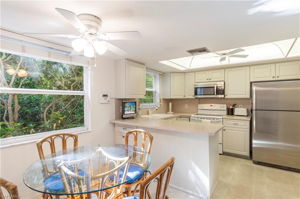 3200 Binnacle Dr C1, Naples, FL 34103-8
