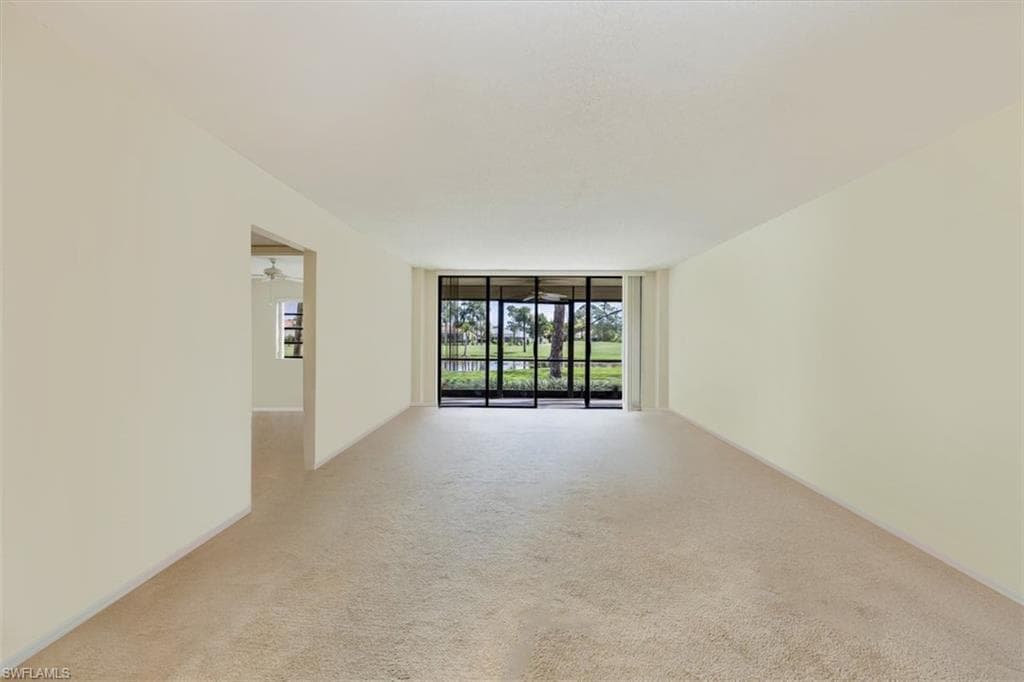 415 Augusta Blvd 110, Naples, FL 34113-13
